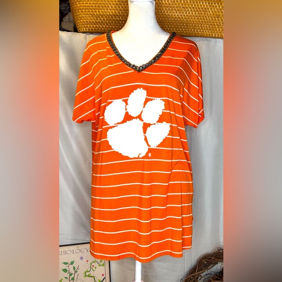 Tops - Gameday Caroline Clemson Tigers Orange Striped T-Shirt Size Medium